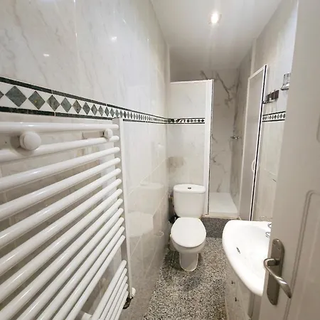 Sweet Home Sant Adria de Besos Exterior photo
